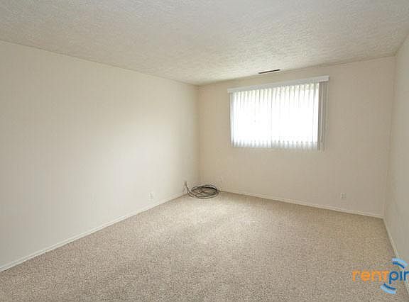 3rd image of 1725 N Iowa Ave APT 5