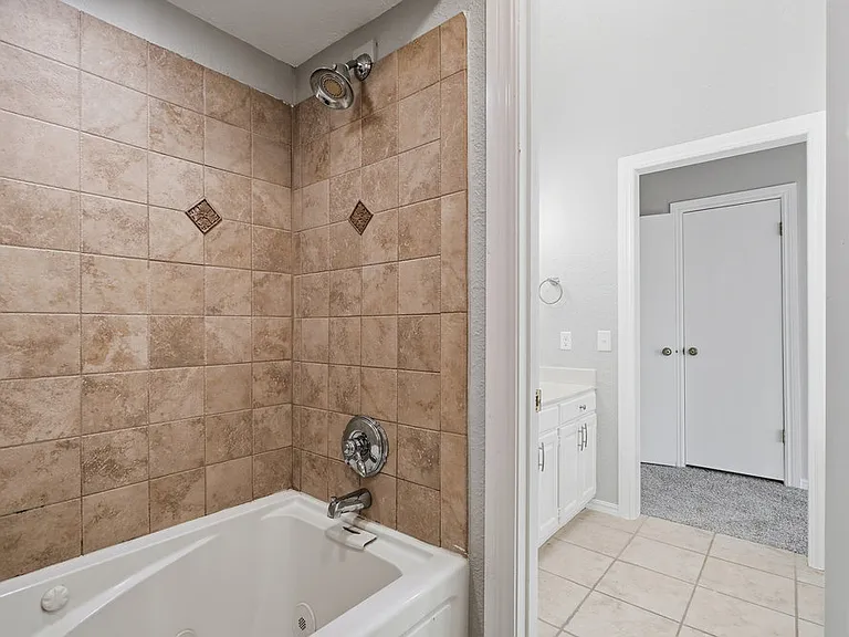 3310 E 68th Pl #4 — Photo 29