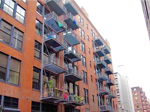 2nd image of 1114 Lucas Ave Unit 215