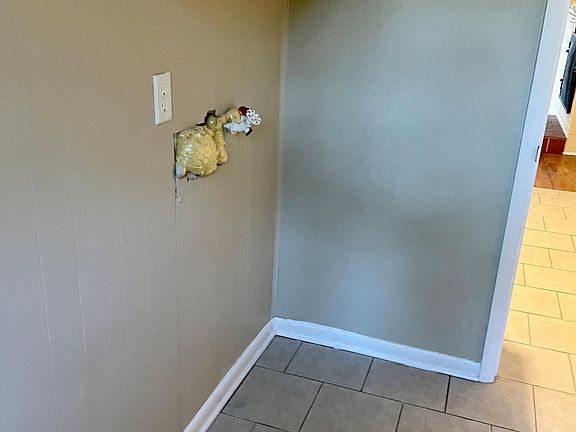 4th image of 4839 Bonny Lake Ln