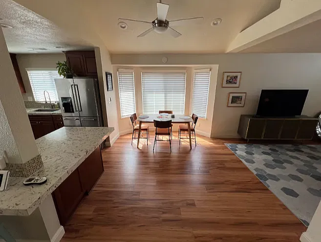 3 bed, 1595 sqft, $3,600 — Photo 3