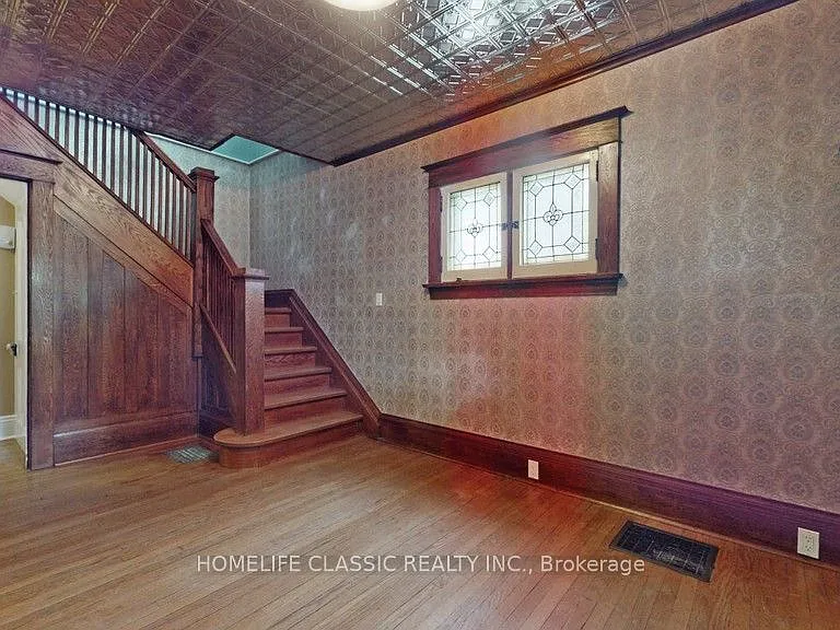 104 John St — Photo 22