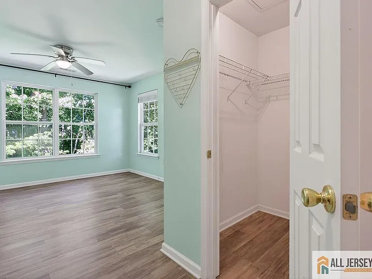 1111 Morning Glory Dr — Photo 18