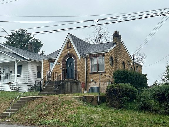 2nd image of 1133 Dammert Ave