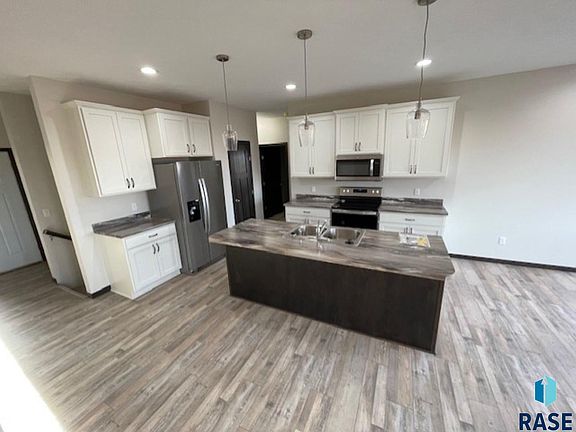 3rd image of 2621 S Lana Dr
