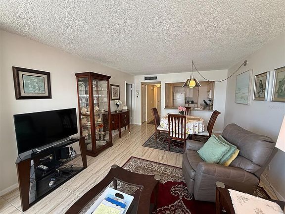 4th image of 6279 Sun Blvd APT 403