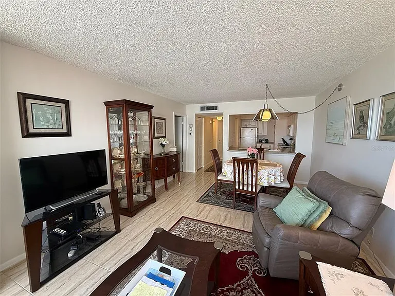 6279 Sun Blvd #403 — Photo 4