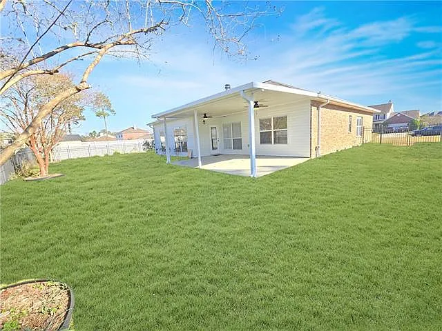 407 E Redbud Dr — Photo 24