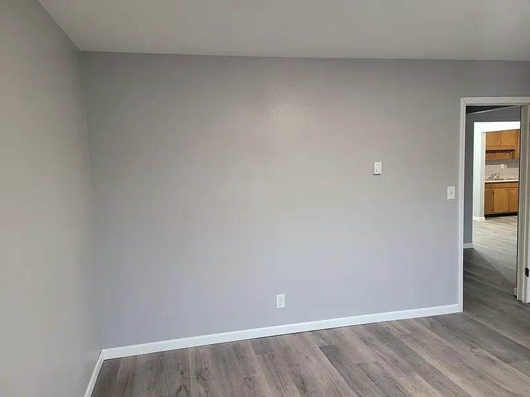 305 N Robinson Cir #AC — Photo 4