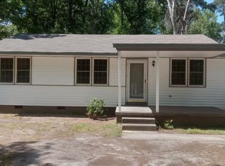 800 Candlewood Dr, Kinston, NC 28501