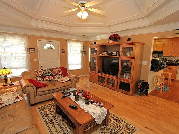 5th image of 3675 Brittany Oak Trce