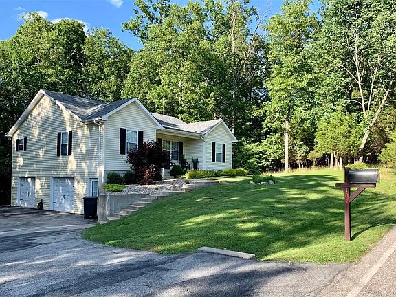 2nd image of 104 Wintergreen Rd