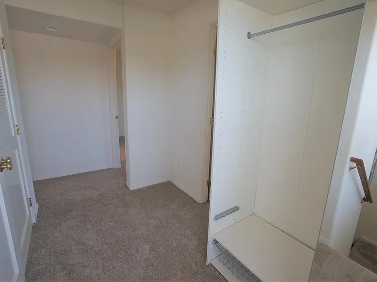 1044 Grand Ave — Photo 9