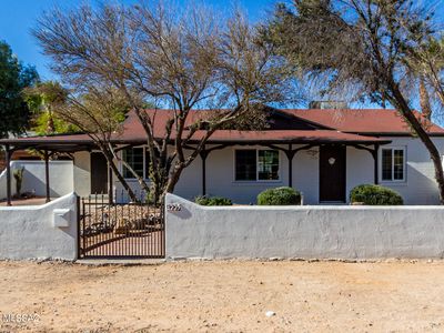 3229 N Tucson Blvd, Tucson, AZ, 85716