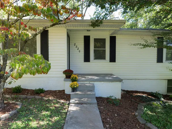2320 Ault Rd, Knoxville, TN 37914