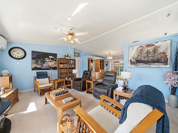 5th image of 11630 Bay Pl
