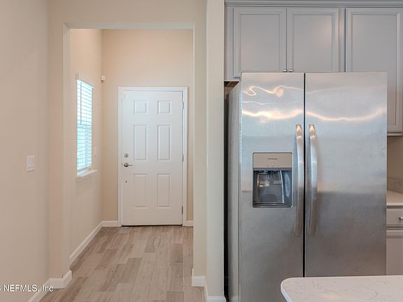 3rd image of 2218 MAJOR OAK Street
