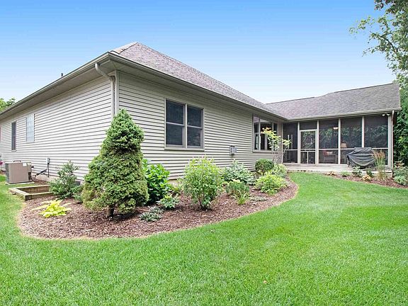 2nd image of 19485 Cottage Ct