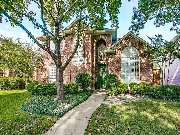 2nd image of 18740 Park Grove Ln