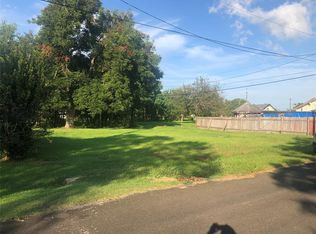 515 Lake Charles Ave, Port Arthur, TX 77640