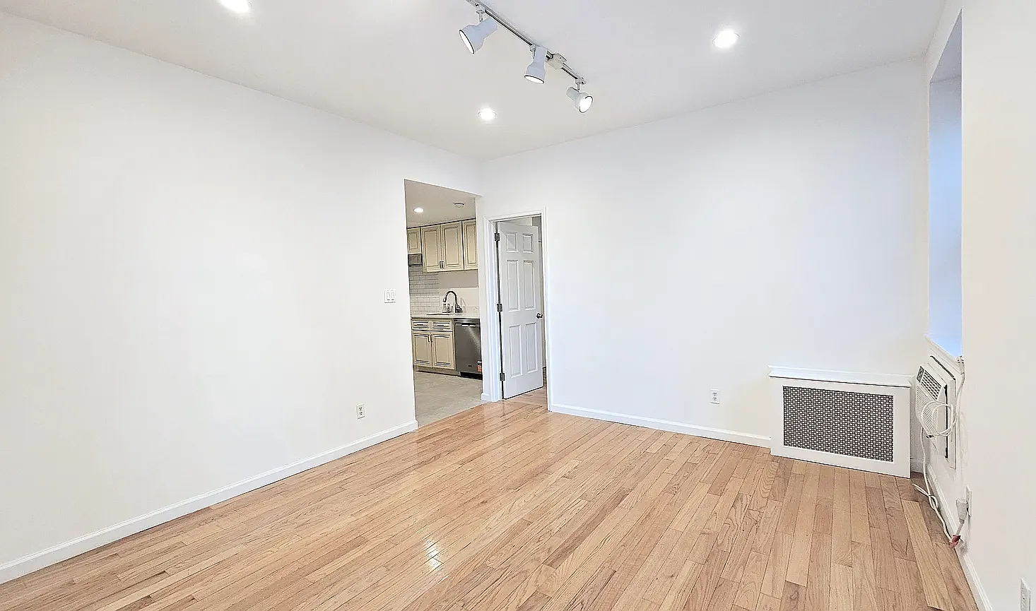 251 East 13th Street — Photo 3