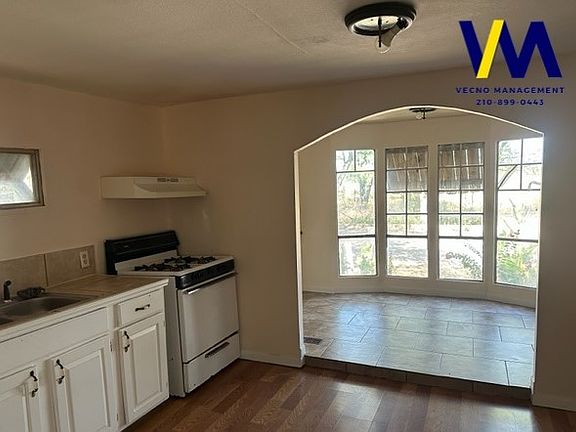 4th image of 9831 Texas Ave #106-6