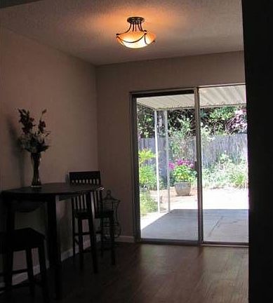 5th image of 8951 Salmon Falls Dr