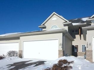 1976 Andrew Ct, Chanhassen, MN 55317
