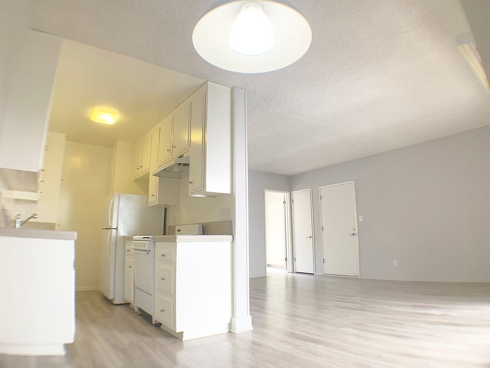 1st image of 1417 S Bundy Dr #2