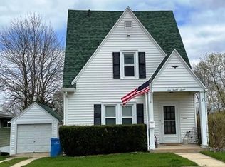 127 N Concord Ave, Watertown, WI 53094