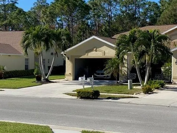 5301 Whitten Dr #81, Naples, FL 34104