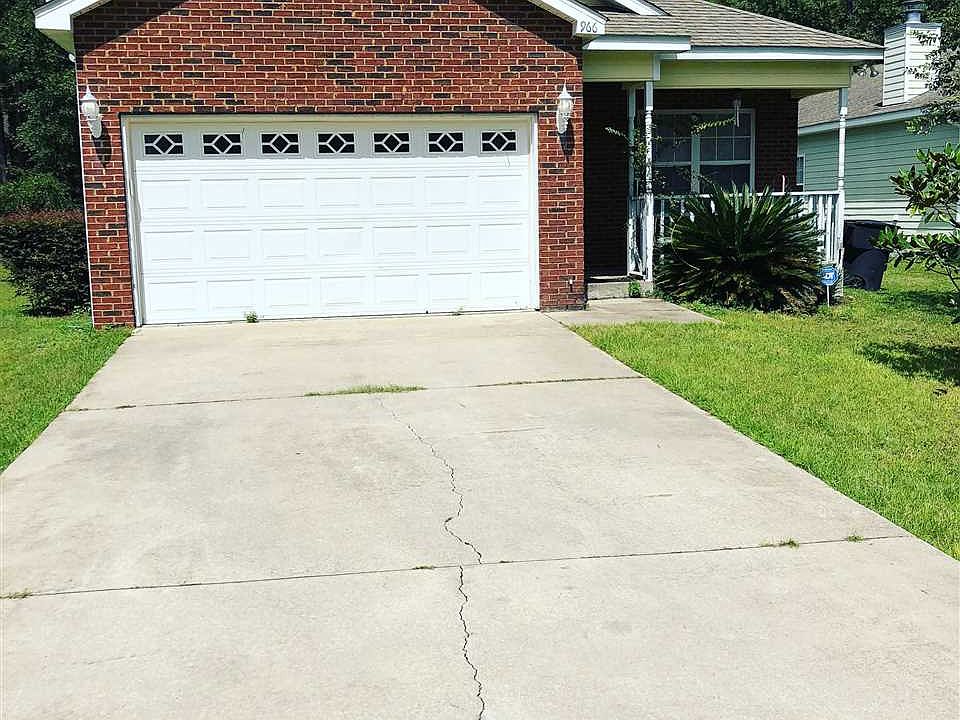 2nd image of 966 Crawfordville Trce