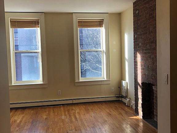 front room
