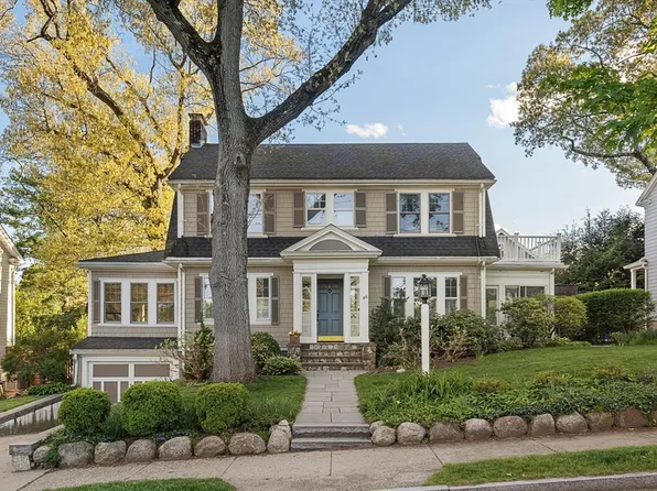 46 Randlett Park, Newton, MA 02465