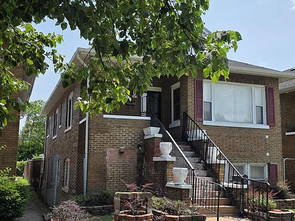 3rd image of 1313 Delaware St