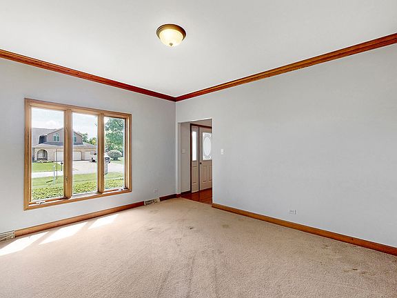 5th image of 11912 S Wolf Dr