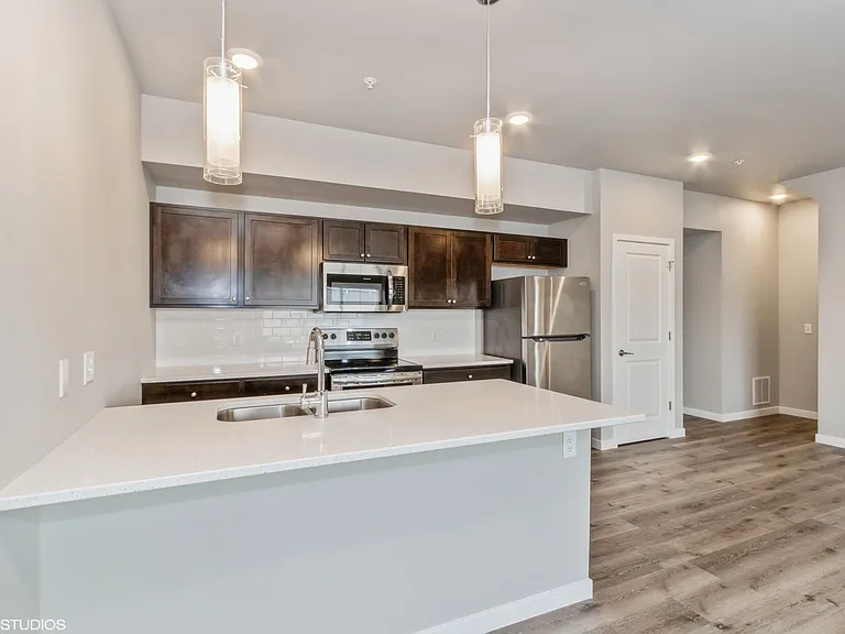 Big Ben Townhomes — Photo 5