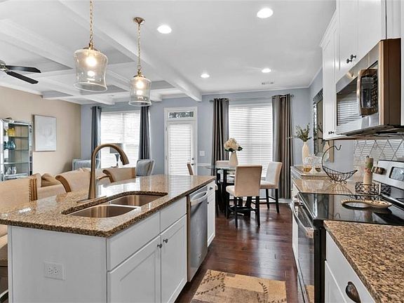 3rd image of 2805 Ellis Pointe Ave