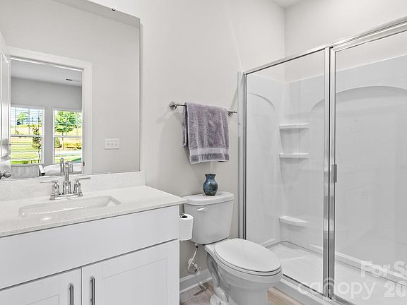 5th image of 4404 Millennium Ave #116