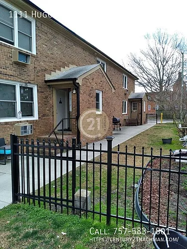 1111 Hugo St Photo 1