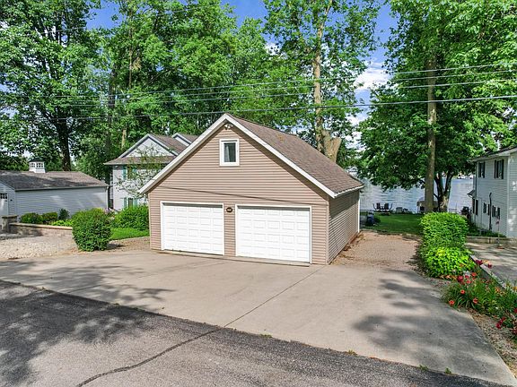 4th image of 173 Dons Dr