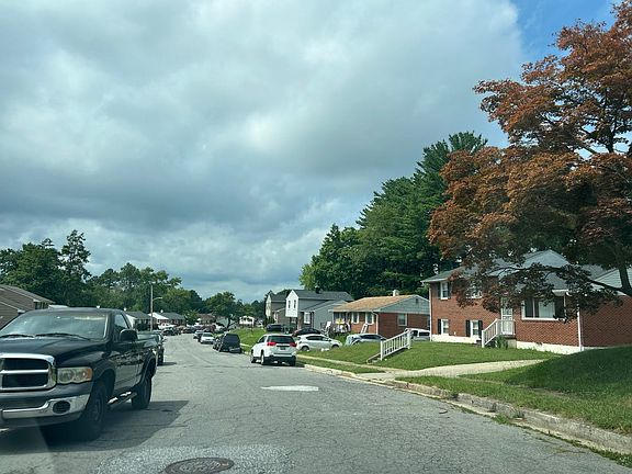 4th image of 3709 Valley Hill Dr