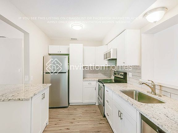 4th image of 1727 Mississippi Ave NE