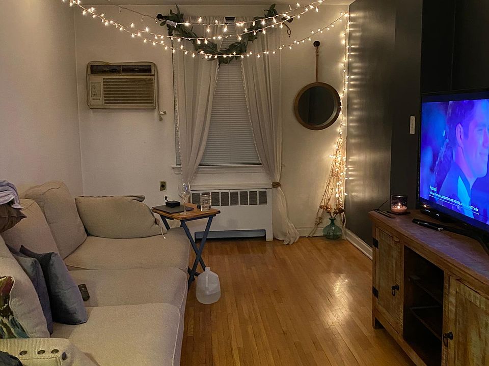 1st image of 1558 Mace Ave #1