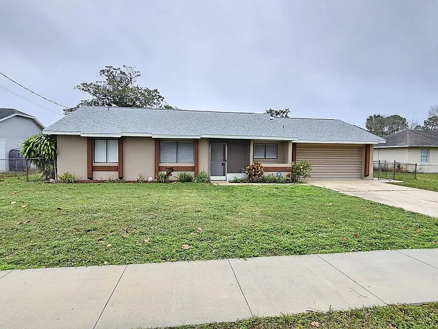 6527 Pleasant Ave