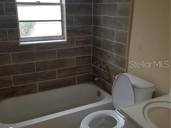 5th image of 8311 Dahlia Ave