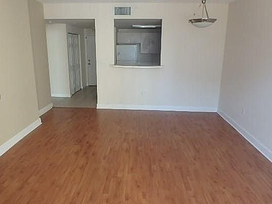 4th image of 50 Menores Ave APT 411