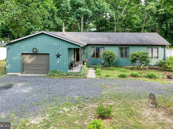 69 Manchester Ave, Forked River, NJ 08731