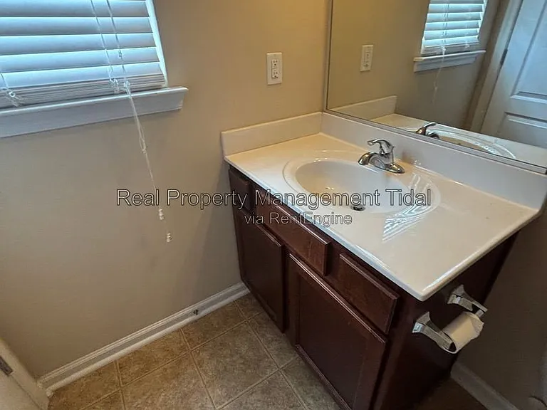 257 Carnelian St — Photo 17
