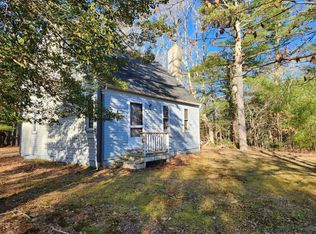 40 Artisan Way, Forestdale, MA 02644